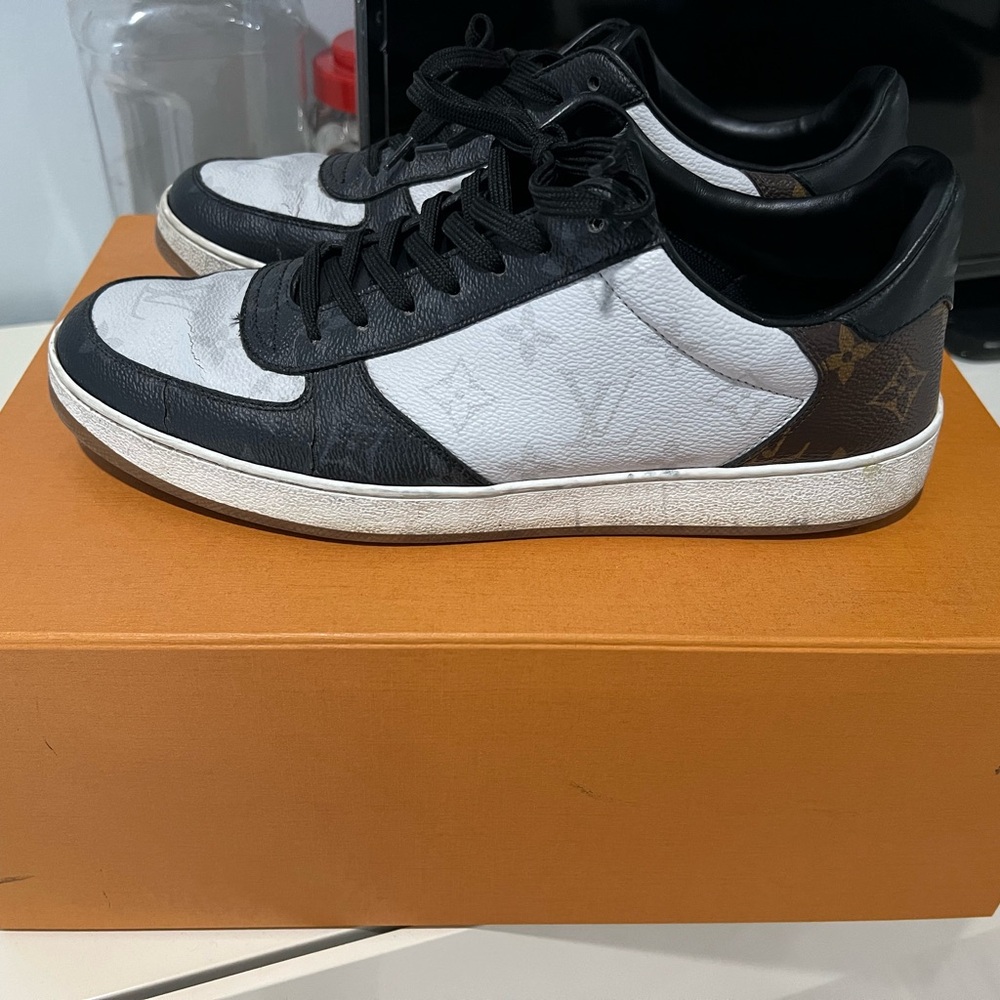 Louis Vuitton Sneakers 3 pairs